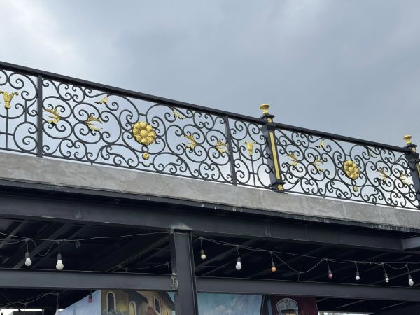 lan can sắt mỹ thuật