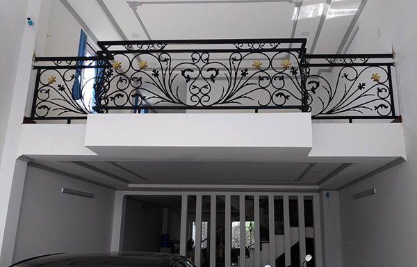 lan can sắt mỹ thuật tại tân bình