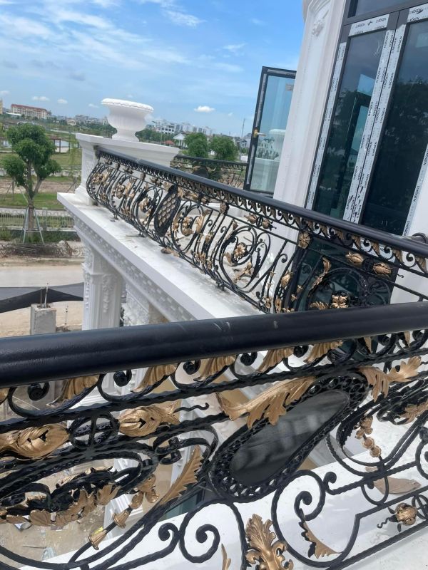 lan can sắt mỹ thuật