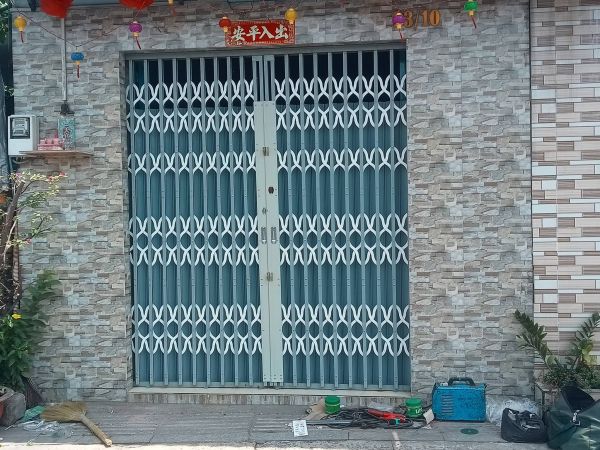 cửa kéo có lá
