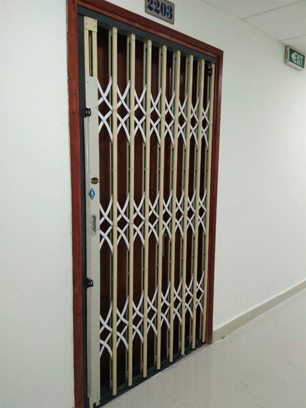 cửa kéo sắt 
