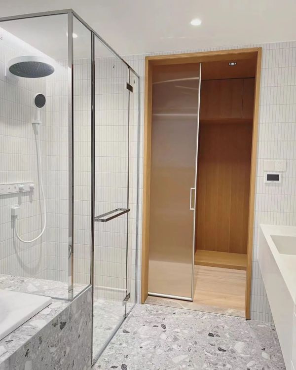 cửa kính cường lực nhà  tắm