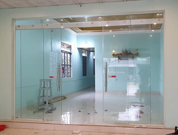 cửa kính cường lực nhà ở