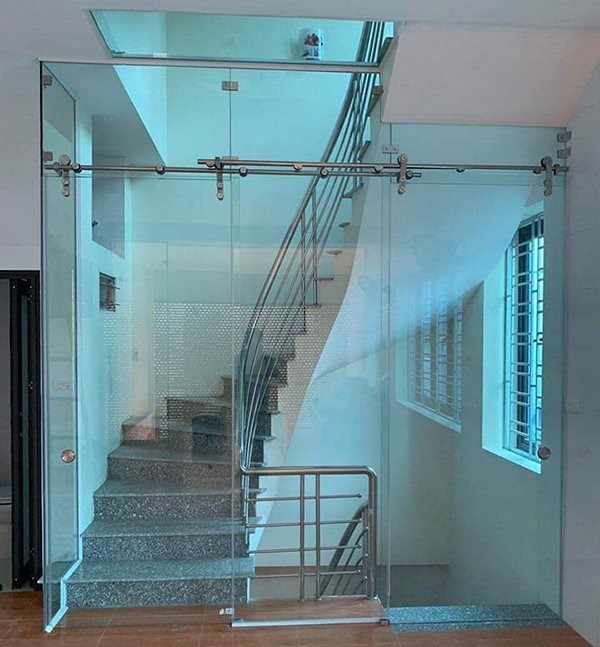 cửa kính cường lực nhà ở