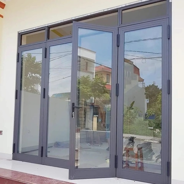 cửa nhôm kính