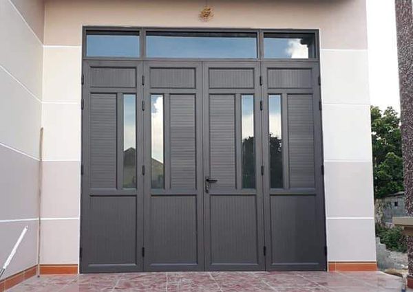 cửa nhôm kính nhà phố