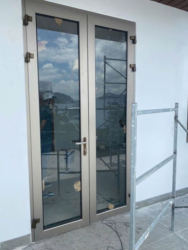 cửa nhôm kính việt pháp