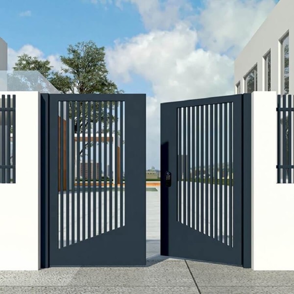 cửa sắt 2 cánh ngoài trời