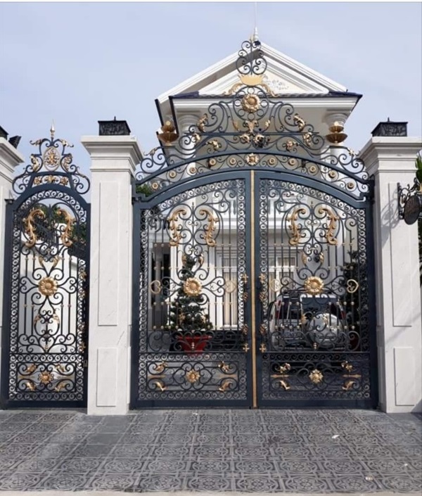 cửa sắt mỹ thuật ngoài trời