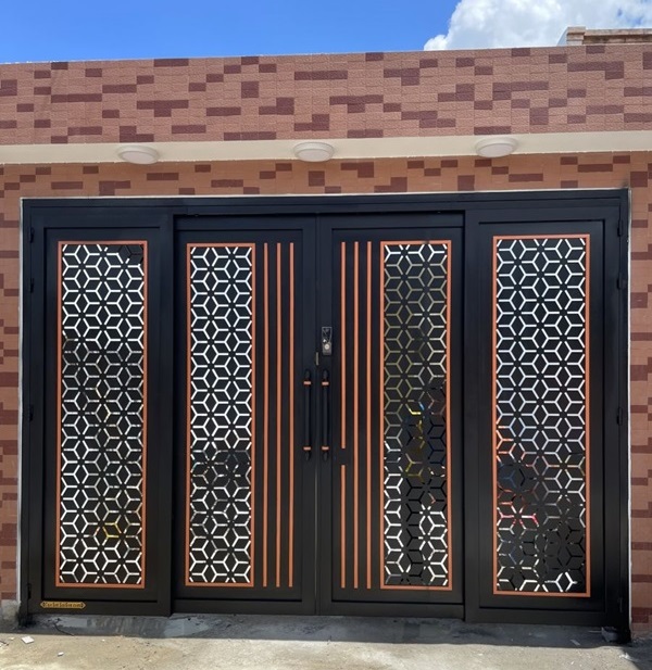 cửa sắt cnc