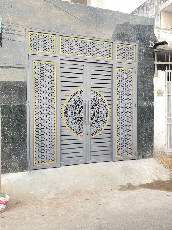 cửa sắt cnc 2 cánh