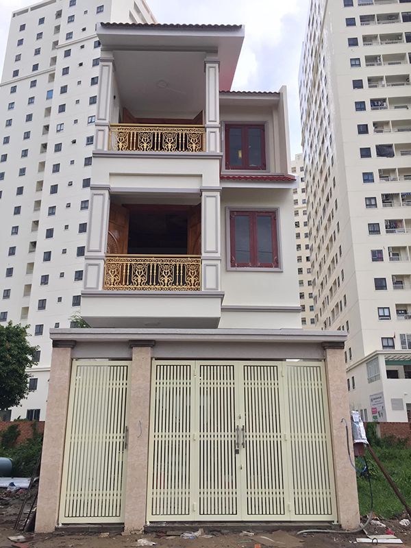 cửa sắt nhà phố