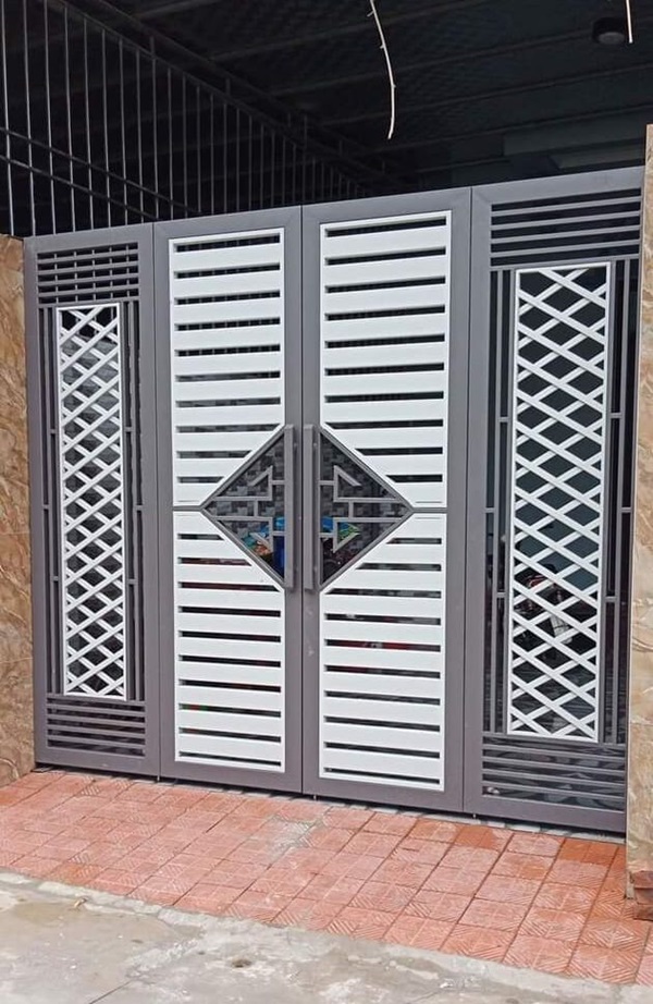 cửa sắt 4 cánh