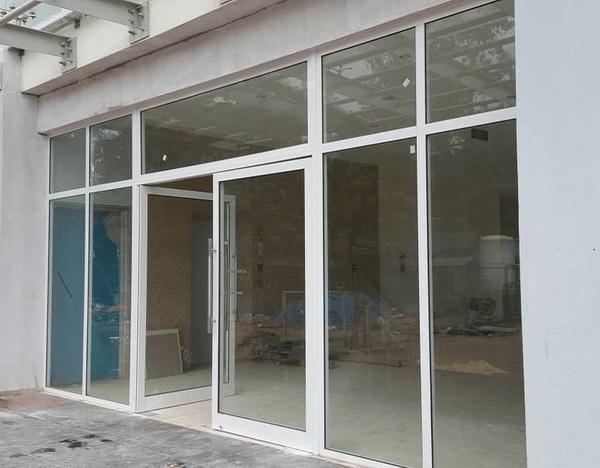 cửa nhôm kính