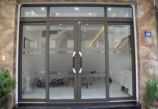 cửa nhôm kính