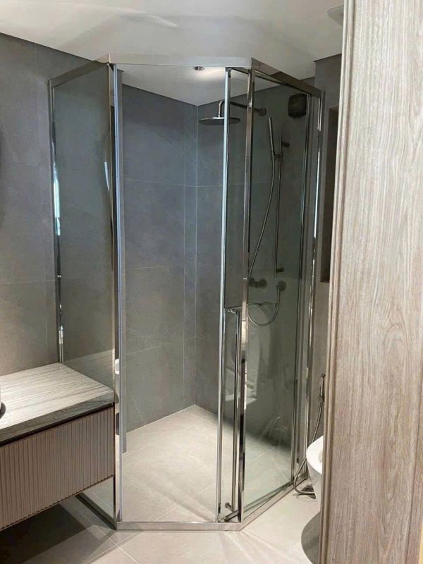 vách kính cường lực phòng tắm