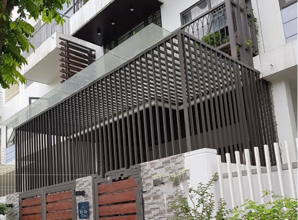 làm khung sắt bảo vệ tại hóc môn