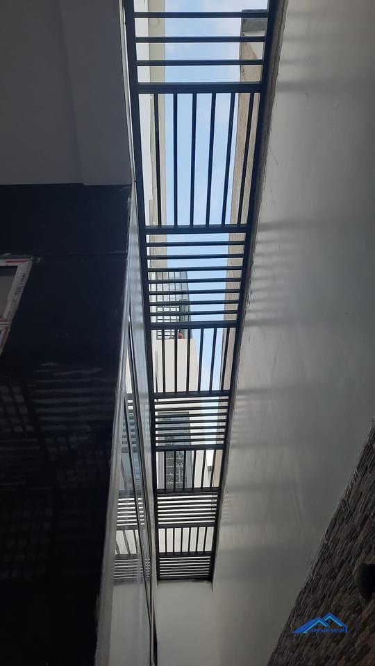 làm khung sắt bảo vệ tại quận 10