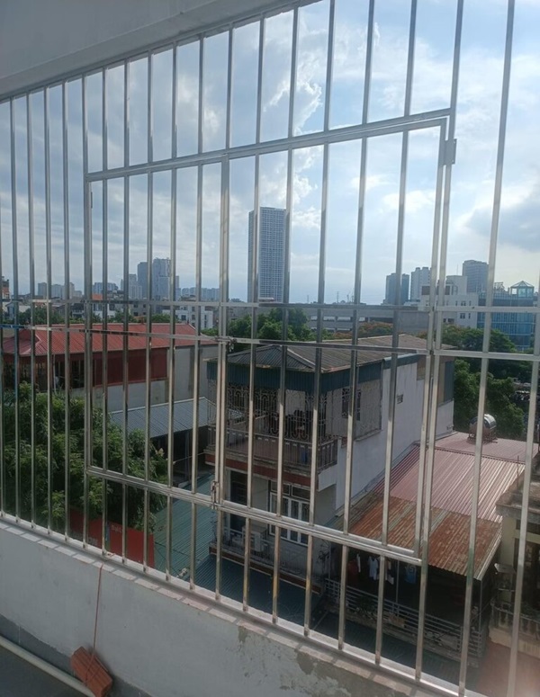 làm khung sắt bảo vệ tại quận 8