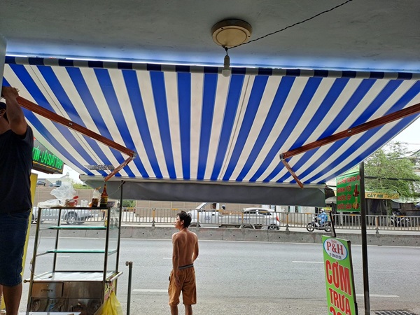 mái hiên di động quay tay