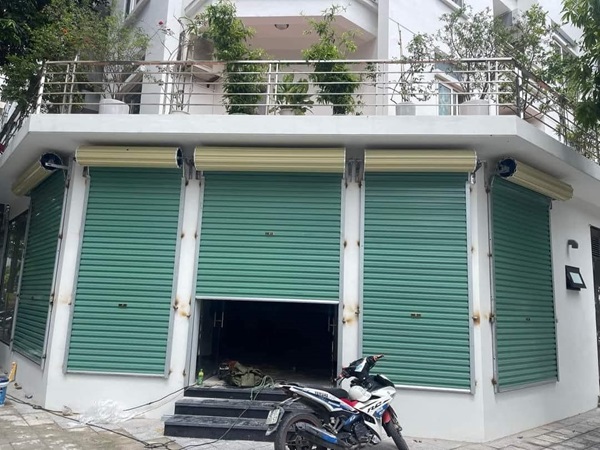 Làm Cửa Cuốn Tại Quận 10 | Uy Tín, Chuyên Nghiệp, Khảo Sát Tận Nơi