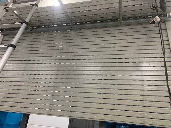 Làm Cửa Cuốn Tại TP.HCM | Thi Công Cửa Cuốn Nhà Phố, Cửa Hàng, Nhà Xưởng